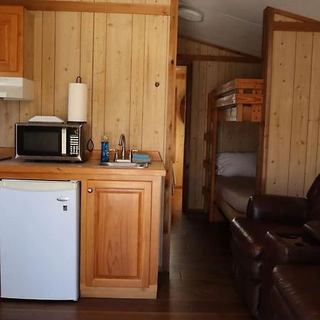 Driftwood Cabin - 2Nd Street Steinhatchee ภายนอก รูปภาพ